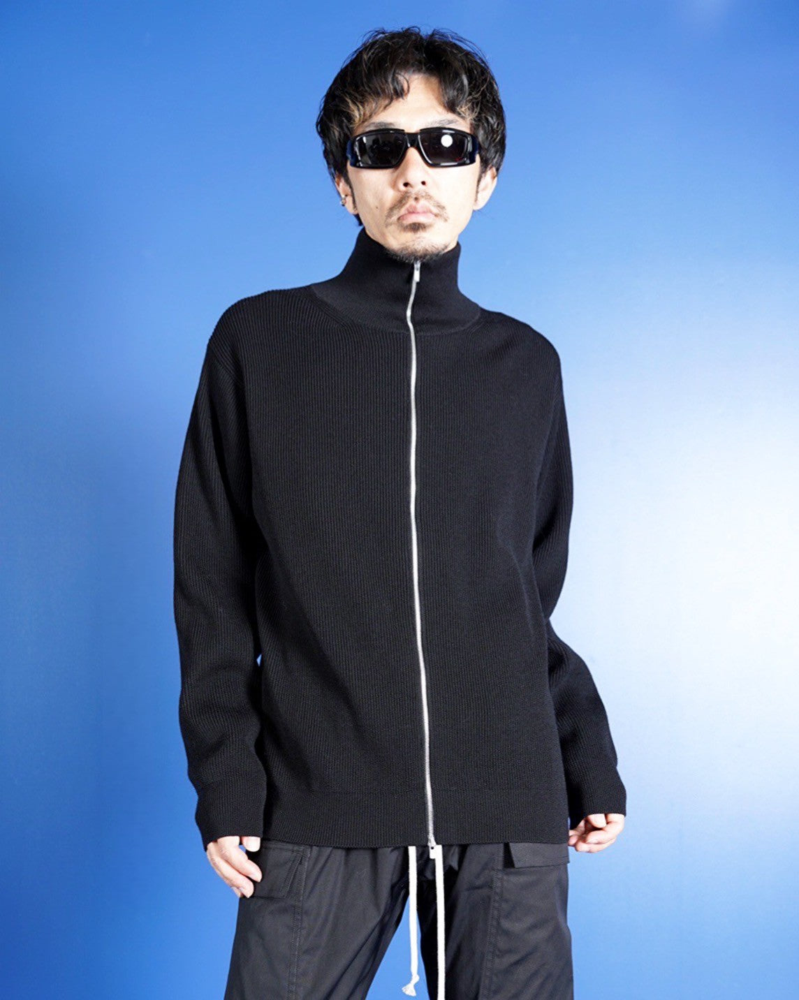 【上杉柊平着用】 BATONER バトナー ドライバーズニット アイボリー BATONER（バトナー）の「【BATONER】AWシグネチャー片畔