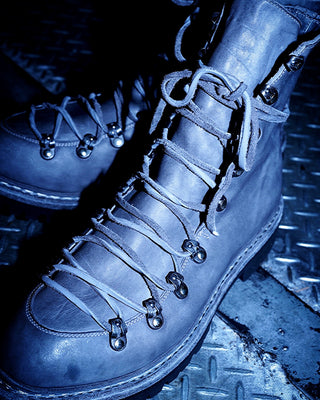 Artisan leather brand. <br> I  love "GUIDI"