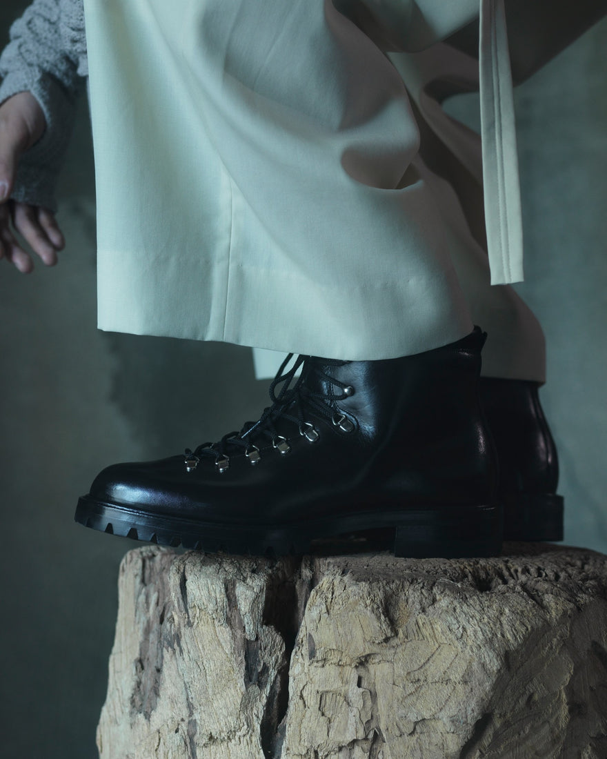 CALMANTHOLOGY PAGE.11<br>POP-UP STORE<br>at Sendagi Store