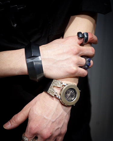 -Made-to-order product-<br>[PARTS OF FOUR]<br>#2330<br>Automatic Watch