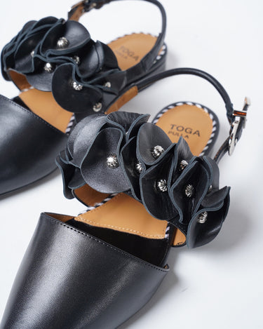 【TOGA ARCHIVES】<br>BACK STRAP LEATHER SANDAL