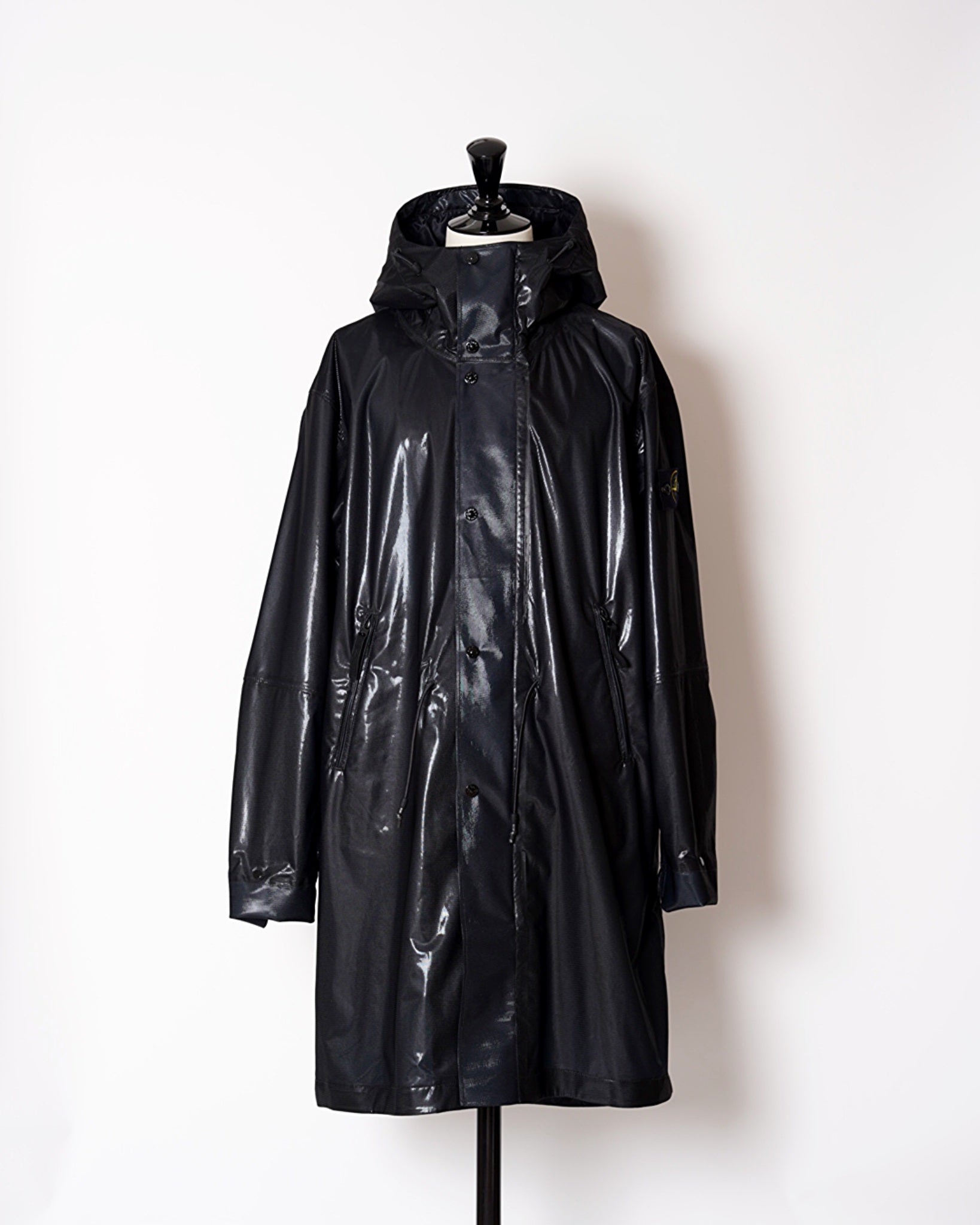 STONE ISLAND(ストーンアイランド) METALLIC RUN PROOF NYLON HOODED  