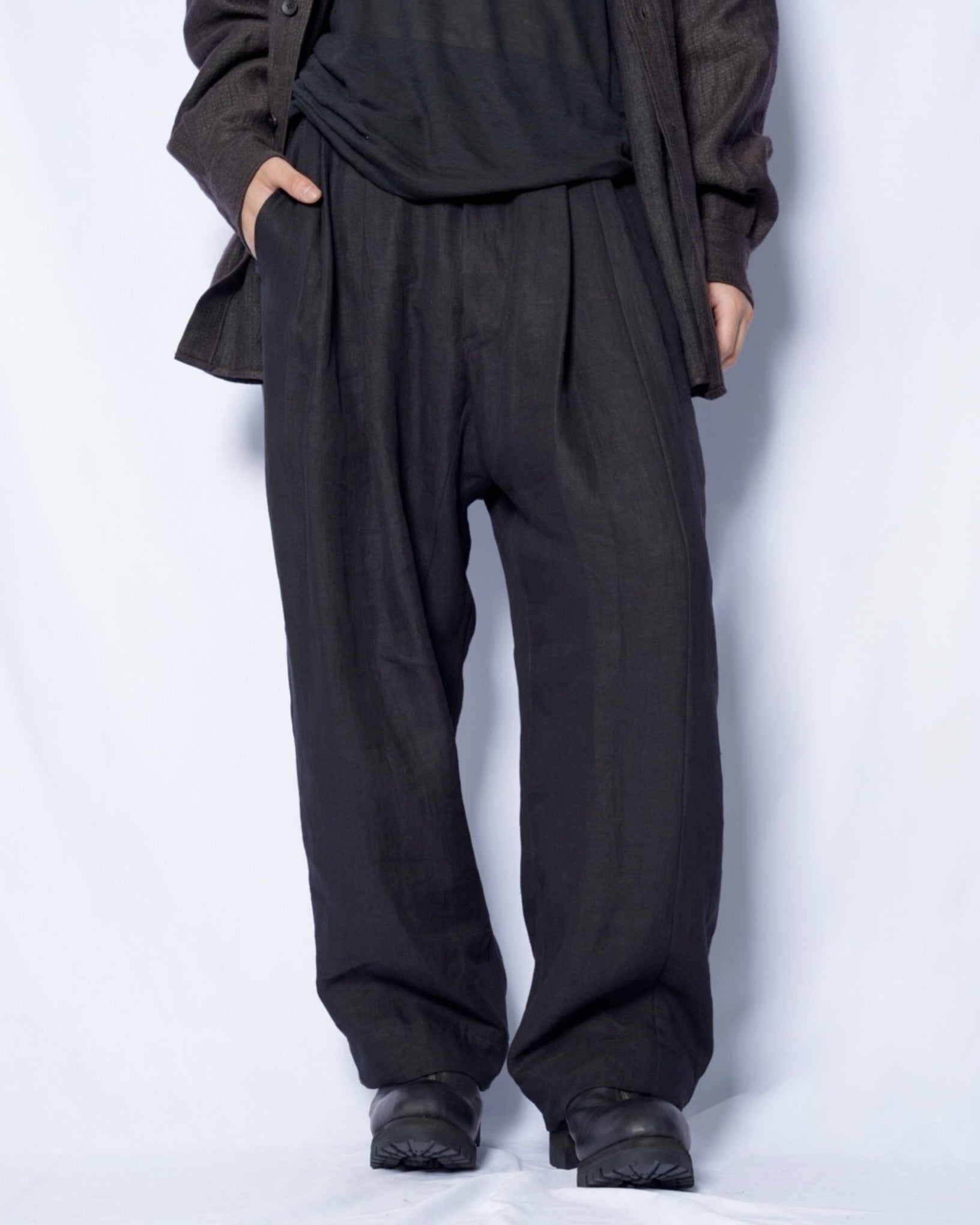 ZIGGY CHEN】DROP-CROTCHED WIDE LEG TROUSERS-Amanojak.