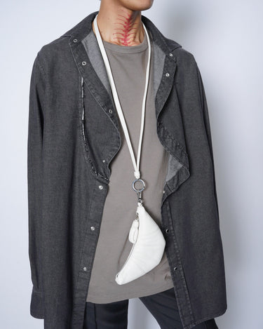 【LEMAIRE】<br>CROISSANT<br>COIN PURSE NECKLACE<br>-SOFT GRAINED LEATHER-
