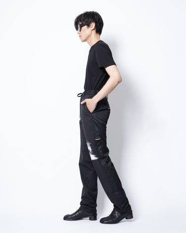 【TAKAHIROMIYASHITA The Soloist.】<br>side tape adjustable length plain front pant.