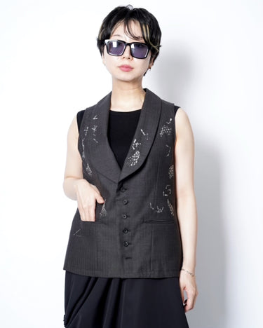 8.8(sat) 0:00 Launch<br>【ANTHEM A】<br>SILKY WOOL EMBROIDERY VEST