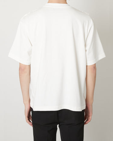 26AW予約受付中<br>【TAAKK】<br>TAPE EMBROIDERED T-SHIRT