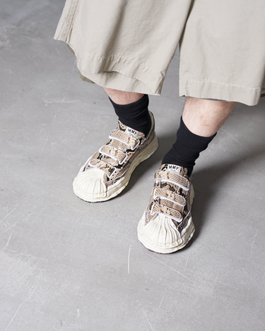 【Maison MIHARA YASUHIRO】<br>"BLAKEY" original sole  printed python leather Low-Top sneaker