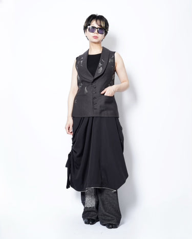 8.8(sat) 0:00 Launch<br>【ANTHEM A】<br>SILKY WOOL EMBROIDERY VEST