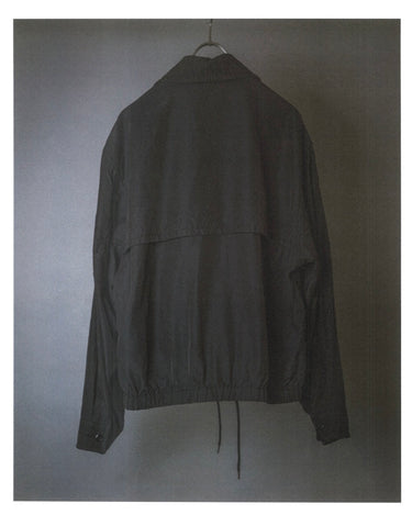 受注生産アイテム<br>期間限定受注受付中(7月31日～8月2日まで)<br>【kiminori morishita】<br>Silk Cotton Twill Garment-Dyed Blouson