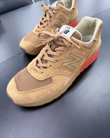 27SS予約受付中<br>【JUNYA WATANABE MAN】<br>× NEW BALANCE "574" SUEDE SNEAKERS