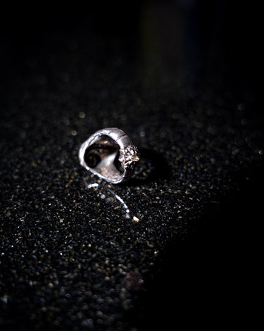 【NATURAL INSTINCT】<br>"DROP" PINKY RING<br>(NI-R-18)