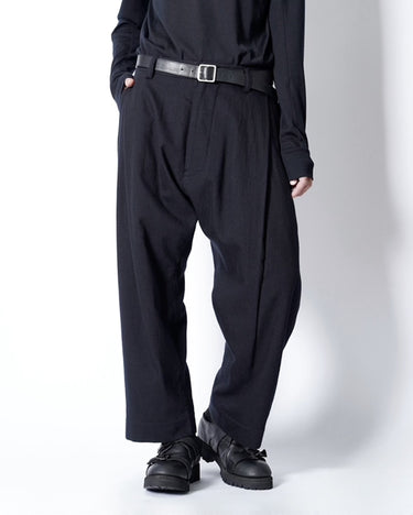 【ZIGGY CHEN】<br>DROP-CROTCH TAPERED TROUSERS