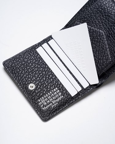 【Maison Margiela 11】<br>EMBOSSED LEATHER SNAP WALLET