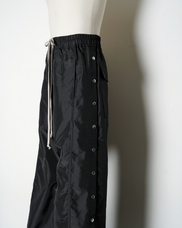 RICK OWENS DRKSHDW】PUSHER PANTS -NCV--Amanojak. RICK OWENS DRKSHDW】PUSHER PANTS -NCV--Amanojak.