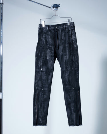 受注生産アイテム<br>期間限定受注受付中(9/11～9/13まで)<br>【prasthana】<br>modular leg denim pants (刷毛塗布coated)