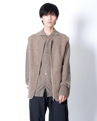 【walenode】<br>INNOCENT YAK ZIP-UP VEST