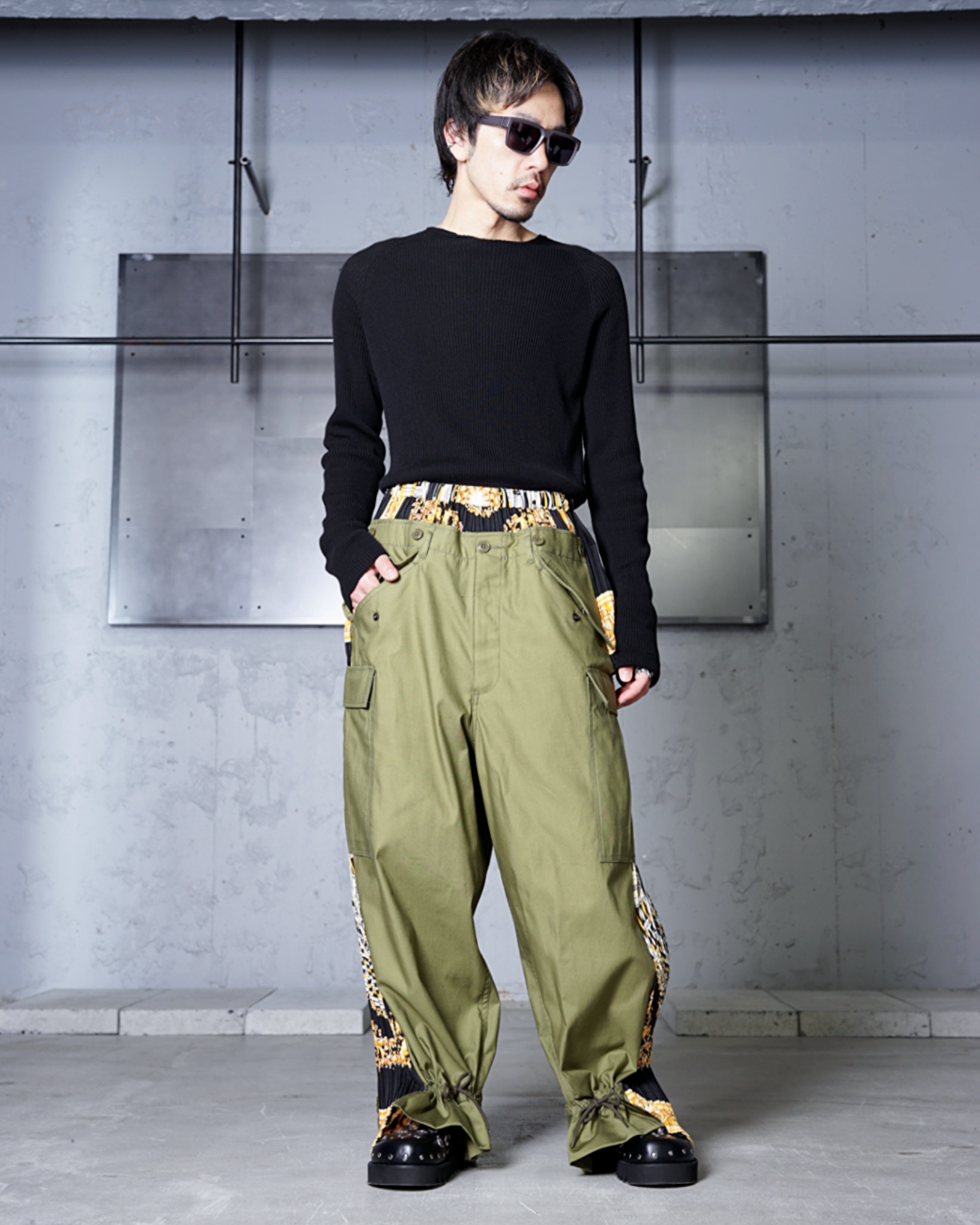 JUNYA WATANABE】SCARF DOCKING CARGO PANTS -Amanojak. JUNYA WATANABE】SCARF DOCKING CARGO PANTS -Amanojak.