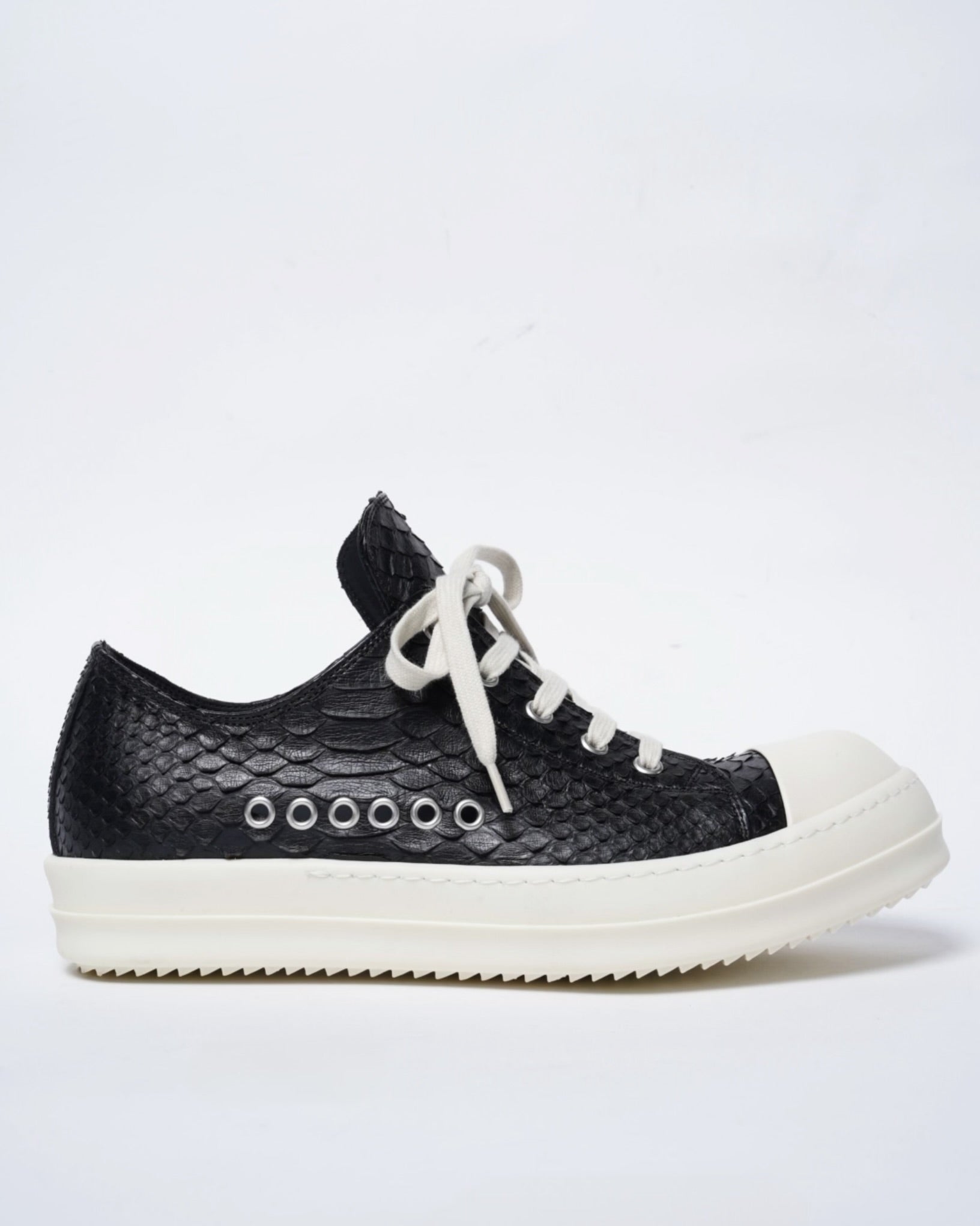 RICK OWENS(リックオウエンス)-EXTREME LOW SNEAKS -LPY- -Amanojak. RICK OWENS(リックオウエンス)-EXTREME LOW SNEAKS -LPY- -Amanojak.