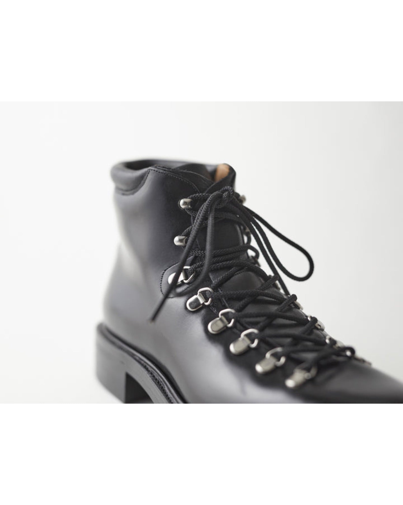 calmanthology MOUNTAIN BOOTS