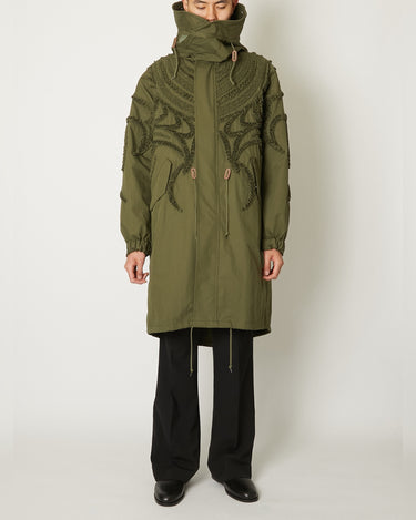 26AW予約受付中<br>【TAAKK】<br>EMBROIDERY FISHTAIL PARKA