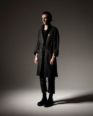 受注生産アイテム<br>期間限定受注受付中(9/11～9/13まで)<br>【prasthana】<br>atelier coat (linen 墨汁coating)
