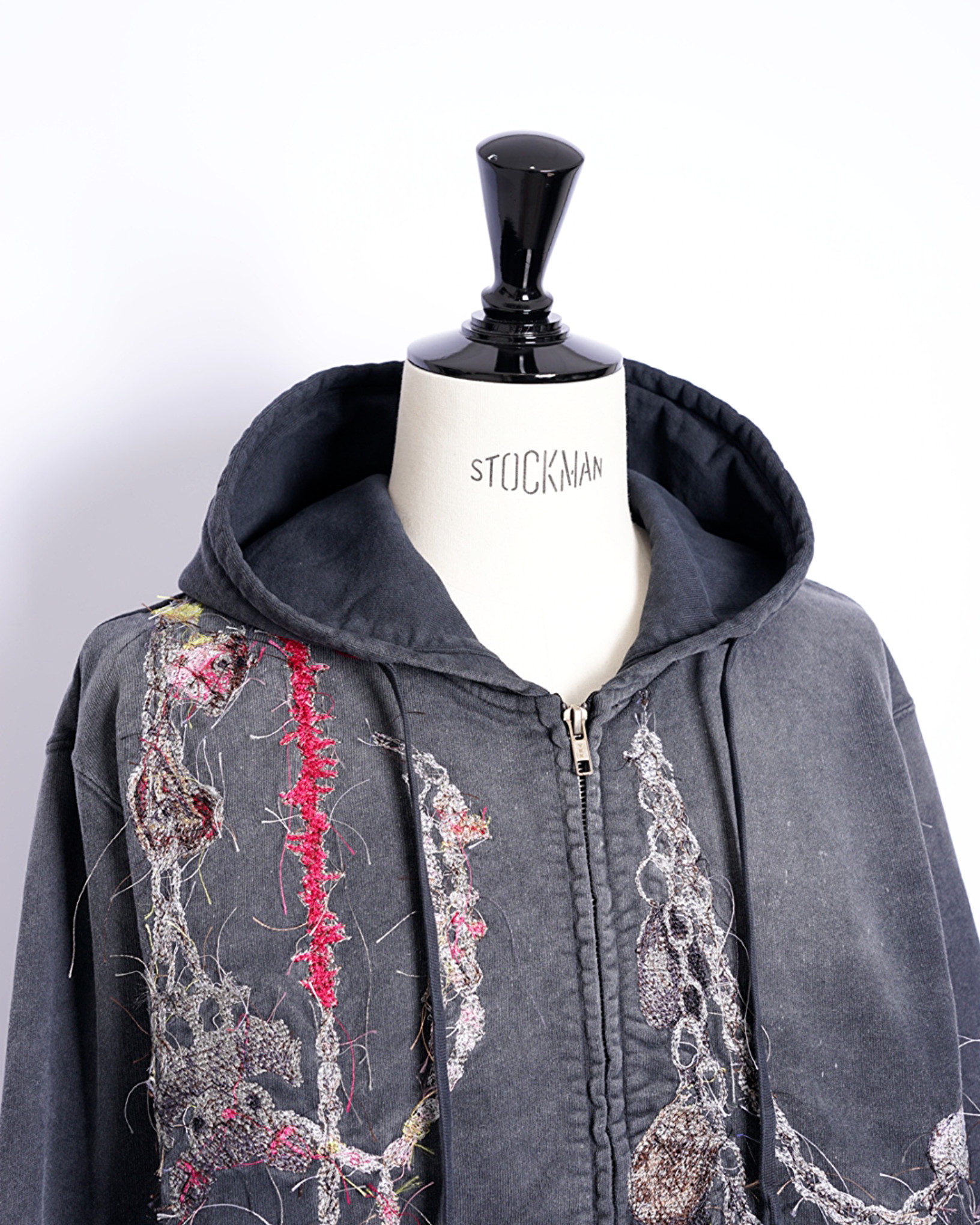トップス doublet BURNING EMBROIDERY ZIP UP HOODIE doublet トップス doublet BURNING EMBROIDERY ZIP UP HOODIE doublet