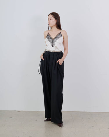 イベント期間限定アイテム<br>(9月19日～27日まで)<br>【ANTHEM A】<br>POWDERY SILK LACE CAMISOLE