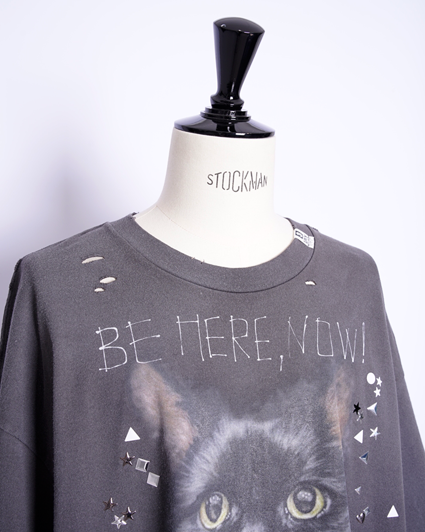 Maison MIHARA YASUHIRO】EMBELLISHED DISTRESSED TEE - Amanojak.