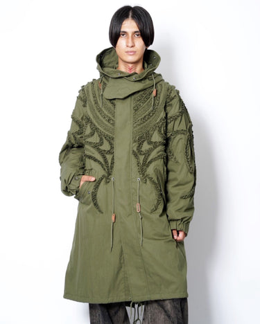 【TAAKK】<br>EMBROIDERY FISHTAIL PARKA