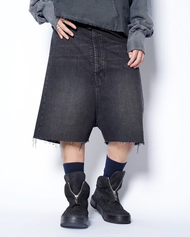 【Maison Margiela】　<br>DROP RIZE CUT OFF SHORTS