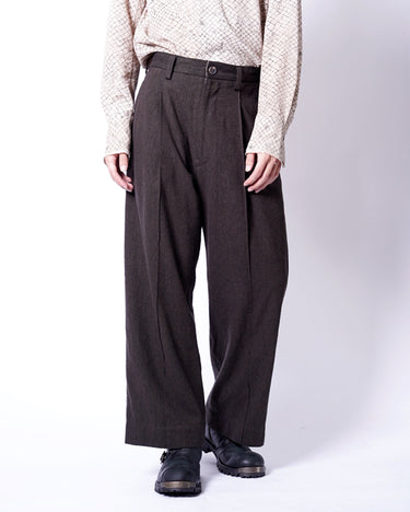 【ZIGGY CHEN】<br>PLEATED STRAIGHT-LEG TROUSERS