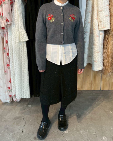 26AW予約受付中<br>【VIVIANO】<br>Rose Hand Broderie Polo Cardigan