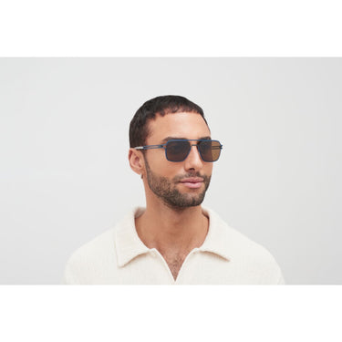 -Alate delivery- [Mykita]<br>Riku