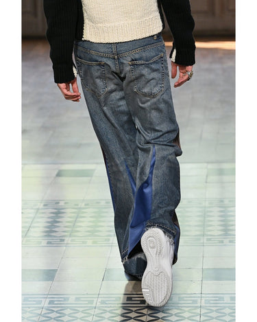27SS予約受付中<br>【JUNYA WATANABE MAN】<br>× Needles WIDE SIDE LINE DENIM PANTS