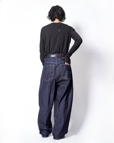 【kolor】<br>WIDE TAPERED DENIM PANTS