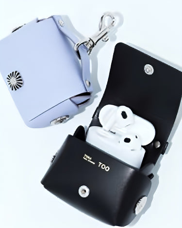 新入荷<br>【TOGA ARCHIVES】<br>Leather earphone case