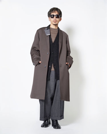 【kolor】<br>COLLAR DOCKING COAT