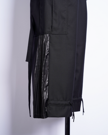 JUNYA WATANABE】SERGE×SATIN CARGO PANTS-Amanojak. JUNYA WATANABE】SERGE×SATIN CARGO PANTS-Amanojak.