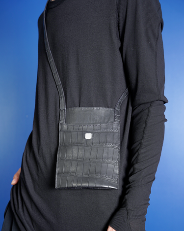 GUIDI(グイディ) - -PKT1- ALLIGATOR PASSPORT BAG -Amanojak. GUIDI(グイディ) - -PKT1- ALLIGATOR PASSPORT BAG -Amanojak.