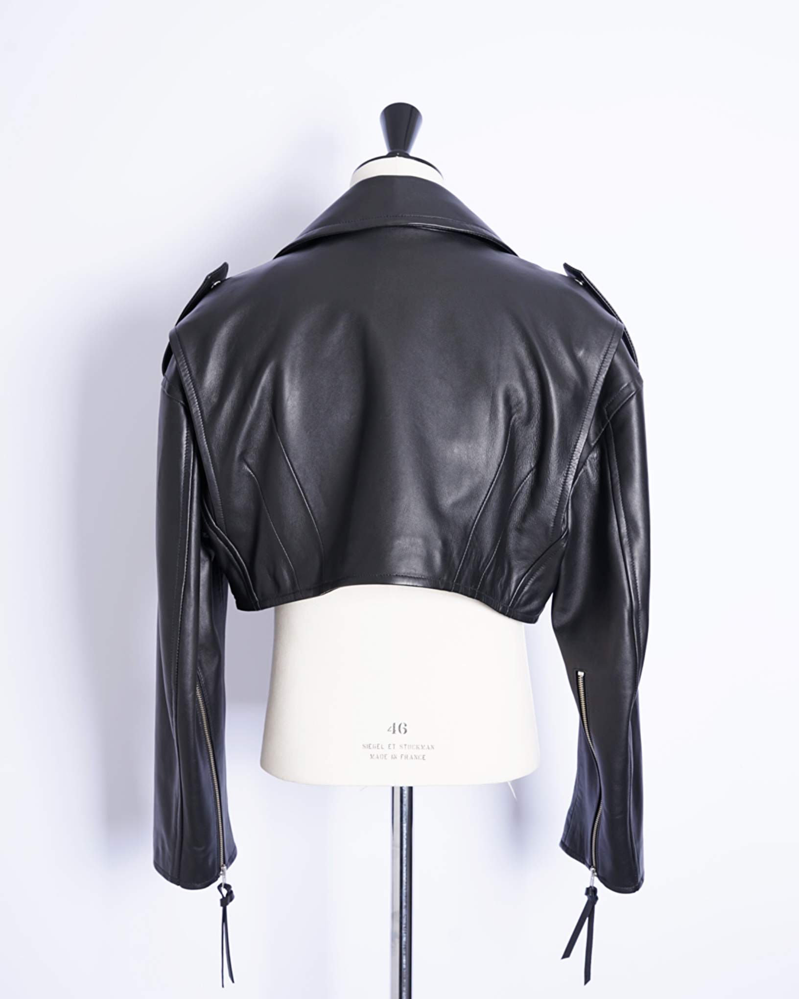 TOGA ARCHIVES】Leather jacket - Amanojak. TOGA ARCHIVES】Leather jacket - Amanojak.