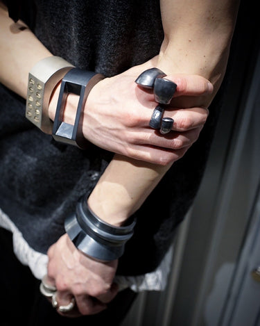 [PARTS OF FOUR]<br>Crescent plane<br>Gateway Bracelet<br>-702-4-ka-