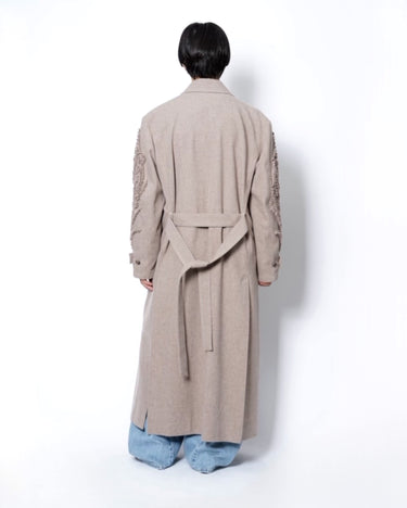 26AW Pre-order now open<br>【TAAKK】<br>SCULPTURAL EMBROIDERY LONG WOOL COAT