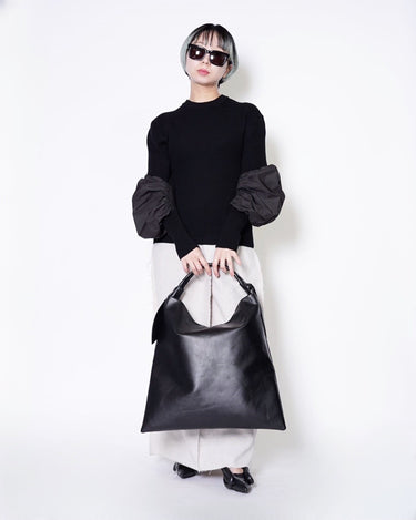 【TOGA ARCHIVES】<br>Leather ribbon bag big (UNISEX)
