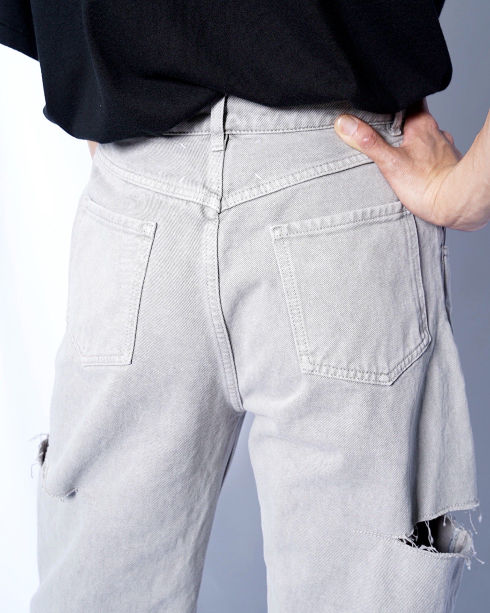 Maison Margiela(メゾンマルジェラ) -CUT OUT DENIM PANTS-Amanojak.