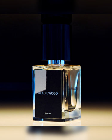 千駄木店にてイベント開催中!<br>5/23(Sat.)〜5/31(Sun.)<br>【RboW】<br>CASE STUDY EAU DE PERFUME- BLACK WOOD