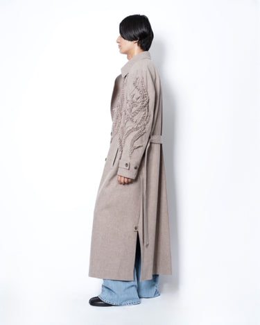 26AW Pre-order now open<br>【TAAKK】<br>SCULPTURAL EMBROIDERY LONG WOOL COAT