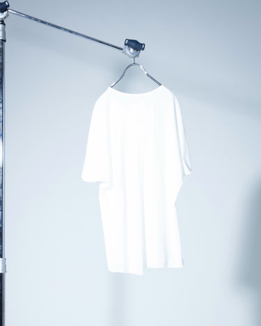 受注生産アイテム<br>期間限定受注受付中(9/11～9/13まで)<br>【prasthana】<br>split dolman top (suvin/giza天竺)