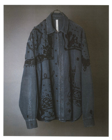 受注生産アイテム<br>期間限定受注受付中(7月31日～8月2日まで)<br>【kiminori morishita】<br>Cowboy Hand-Embroidered Dungaree Shirt