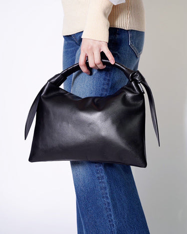 【TOGA ARCHIVES】<br>Leather ribbon bag (UNISEX)